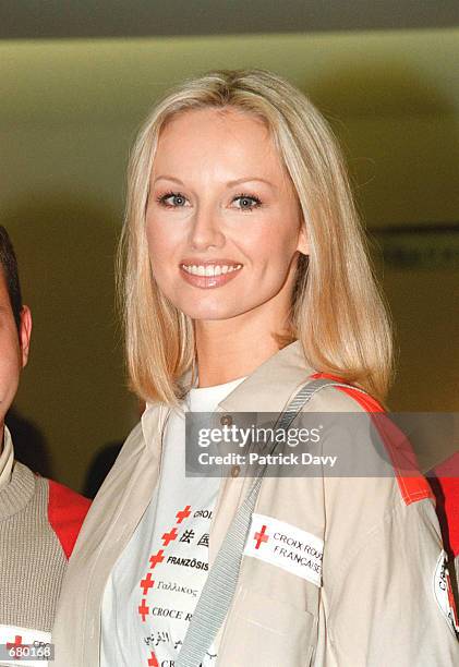 French Red Cross Ambassador Adriana Karembeu presents the new emergency kit of the French Red Cross November 6, 2001 in Paris, France.