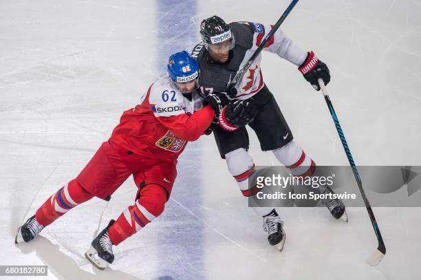 Michal Repik vies with Wayne Simmonds during the Ice Hockey World Championship between Czech Republic and Canada at AccorHotels Arena in Paris,...