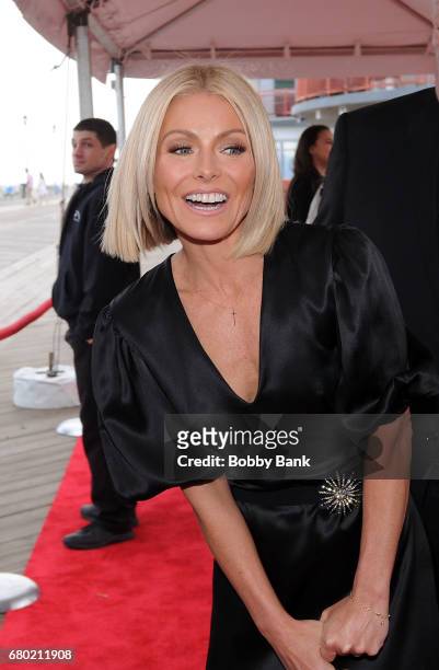 Kelly Ripa attends the 2017 New Jersey Hall Of Fame Induction Ceremony at Asbury Park Convention Center on May 7, 2017 in Asbury Park, New Jersey.