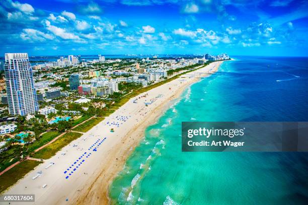 miami beach florida von oben - miami beach stock-fotos und bilder