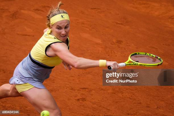 Svetlana Kuznetsova of Rusia against Alison Riske of EEUU during day three of the Mutua Madrid Open tennis at La Caja Magica on May 8, 2017 in...