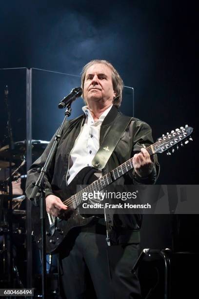 Irish singer Chris de Burgh performs live on stage during a concert at the Friedrichstadtpalast on May 8, 2017 in Berlin, Germany.