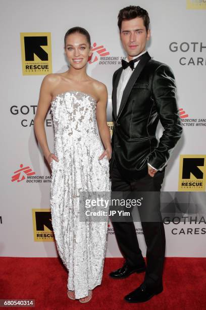 Models Samantha Gradoville and Sean O'Pry attend Gotham Cares Gala Fundraiser For The Syrian Refugee Crisis In Support of Medecin Sans Frontieres and...