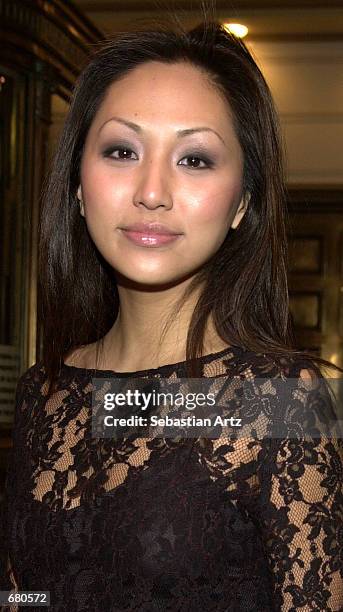 Actress Linda Park arrives at the Second Annual AMMY Awards For Asian American Entertainment November 10, 2001 in Los Angeles, CA.