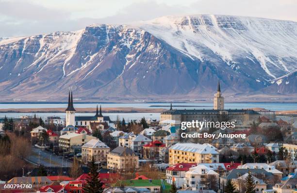 reykjavik the capital cities of iceland during the end of winter season. - reykjavik foto e immagini stock