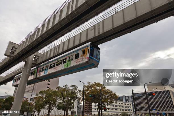 städtischen einschienenbahn chiba, präfektur chiba, japan - chiba city stock-fotos und bilder