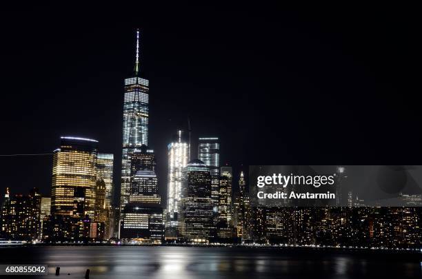 skyline of manhattan - new york city - usa - wolkenkratzer 個照片及圖片檔