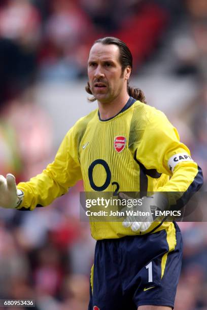 David Seeman 1.298 David Seaman Arsenal Stock Photos, High-Res Pictures, and Images ...