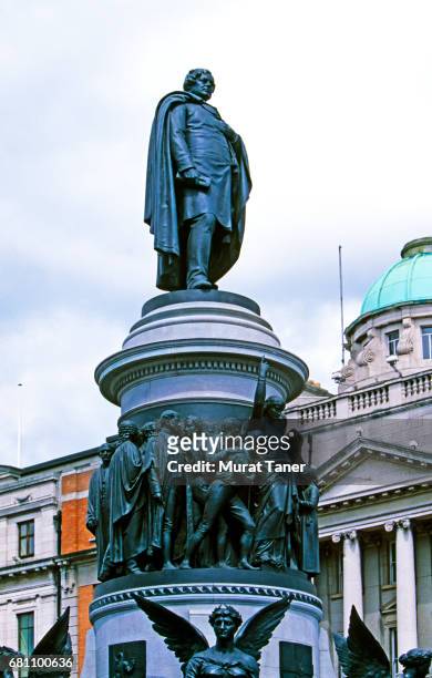 o'connell monument - dublin statue stock pictures, royalty-free photos & images