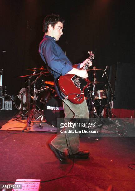 Kelly Jones of Stereophonics performing on stage at The Garage, London, 23 May 1997.
