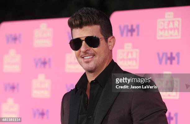 Singer Robin Thicke attends VH1's 2nd annual "Dear Mama: An Event to Honor Moms" on May 6, 2017 in Pasadena, California.