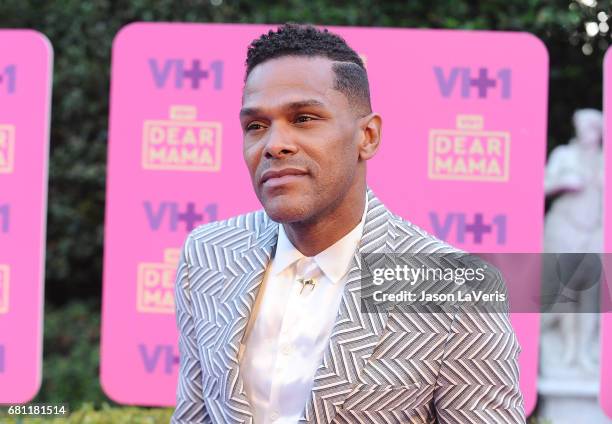 Singer Maxwell attends VH1's 2nd annual "Dear Mama: An Event to Honor Moms" on May 6, 2017 in Pasadena, California.