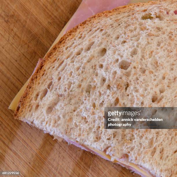 butterbrot with boiled ham and cheese. - butterbrot ストッ�クフォトと画像