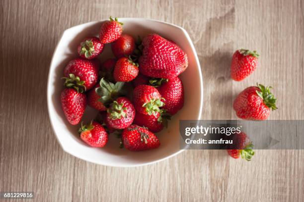 strawberries - annfrau stock pictures, royalty-free photos & images