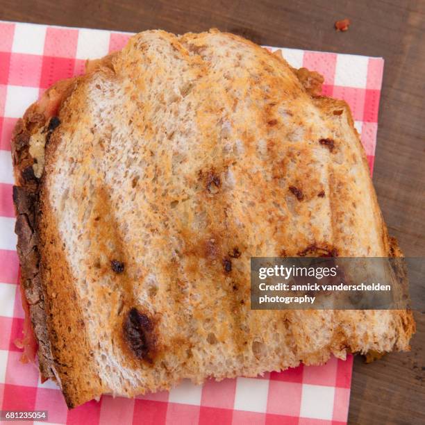 croque monsieur and napkin. - pain de mie stock pictures, royalty-free photos & images