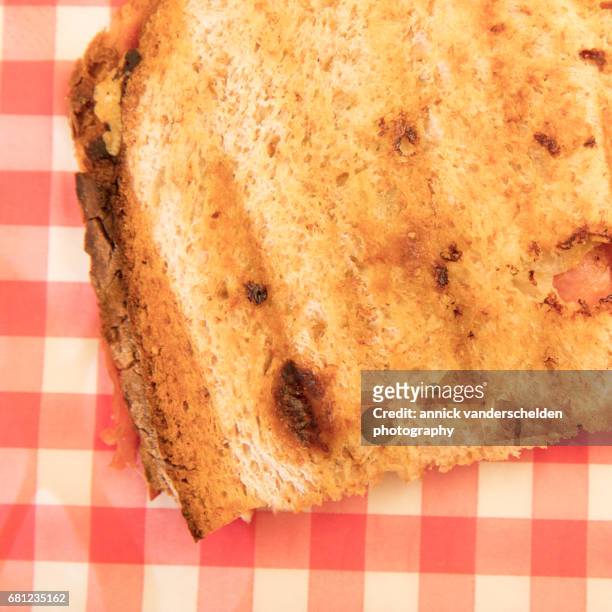 croque monsieur and napkin. - pain de mie stock pictures, royalty-free photos & images
