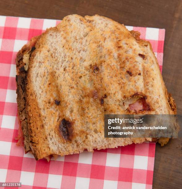 croque monsieur and napkin. - pain de mie stock pictures, royalty-free photos & images