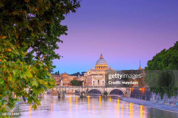 rome, st. peter cathedral - simbolo 個照片及圖片檔