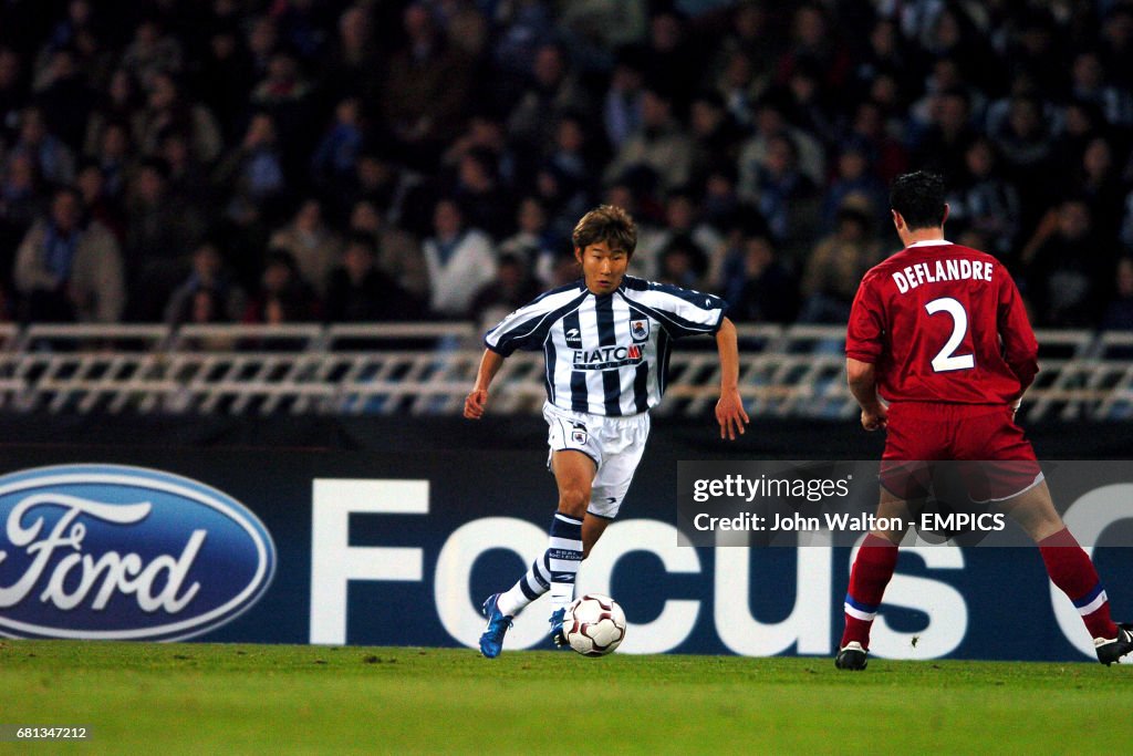 Soccer - UEFA Champions League - Second Round - First Leg - Real Sociedad v Olympique Lyonnais