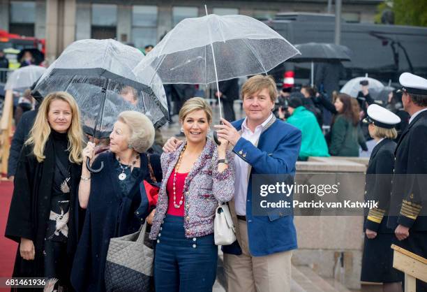 Princess Mabel of Orange-Nassau, Princess Beatrix of the Netherlands, Queen Maxima of the Netherlands and King Willem-Alexander of the Netherlands...