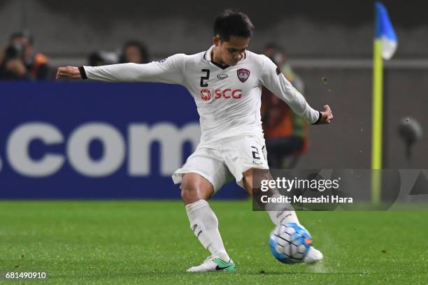 Perepat Notechaiya of Muangthong United in action during the AFC Champions League Group E match between Kashima Antlers and Muangthong United at...