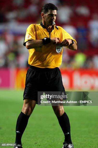 177 Referee Terje Hauge Photos & High Res Pictures Getty Images