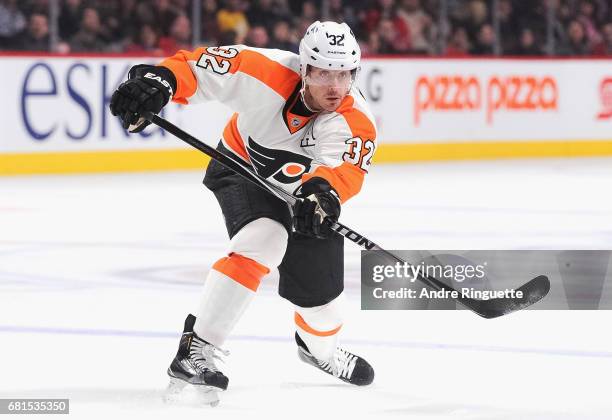 Mark Streit of the Philadelphia Flyers plays in the game against the Montreal Canadiens at the Bell Centre on November 15, 2014 in Montreal, Quebec,...