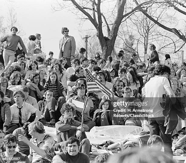 1970s APRIL 22 1970 CROWD ATTENDING THE FIRST EARTH DAY CELEBRATION FAIRMONT PARK PHILADELPHIA PENNSYLVANIA USA