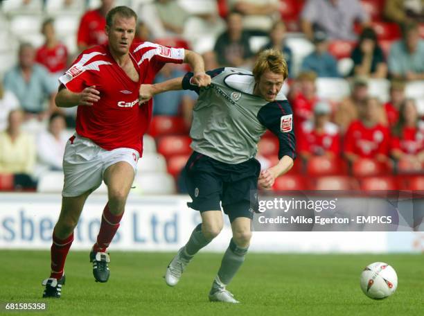 Nottingham Forest's Jon Olav Hjelde and Crewe Alexandra's Steve Jones