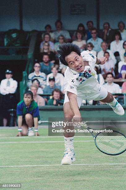 American tennis player Michael Chang pictured in action to lose against fellow American tennis player David Wheaton, 4-6, 4-6, 7-5, 6-4, 4-6 in the...