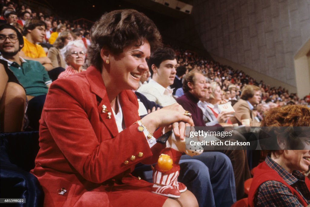 Indiana coach Bobby Knight's wife Nancy with her lucky dog in stands