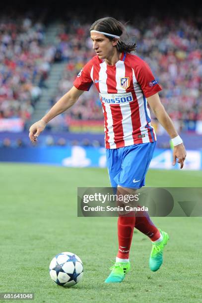 Filipe Luis, #3 of Atletico de Madridduring the UEFA Champions League quarter final first leg match between Club Atletico de Madrid and Real Madrid...