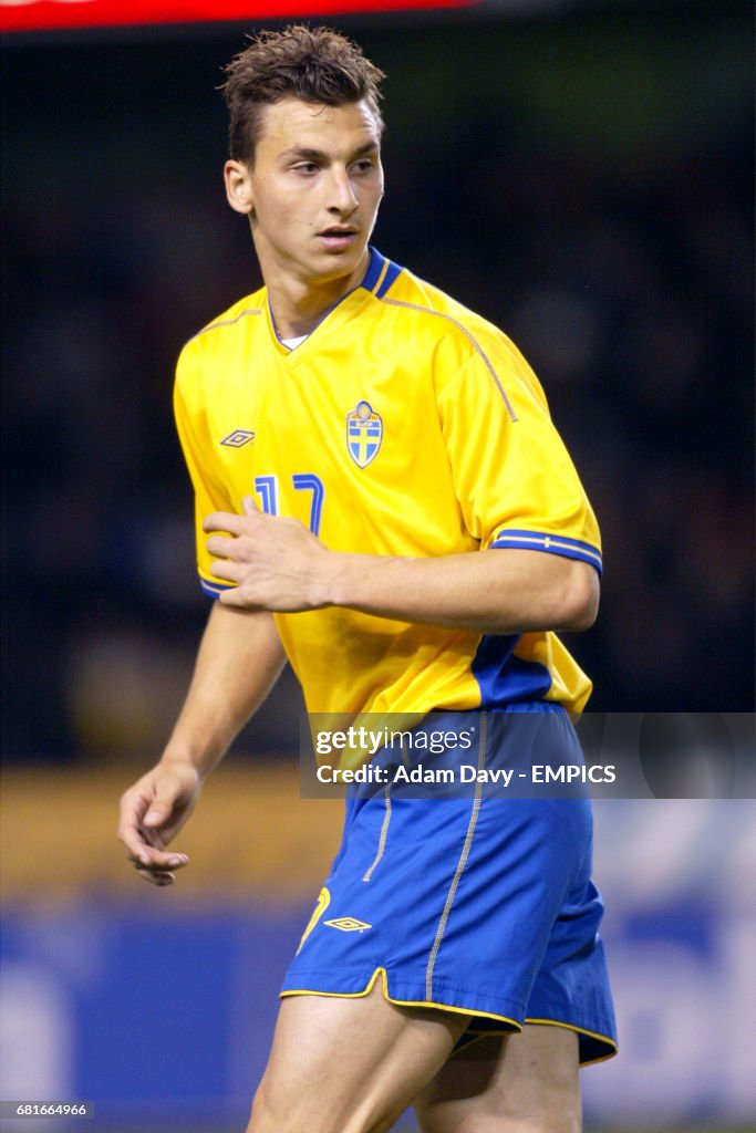 Soccer - European Championships 2004 Qualifier Group Four - Sweden v Latvia