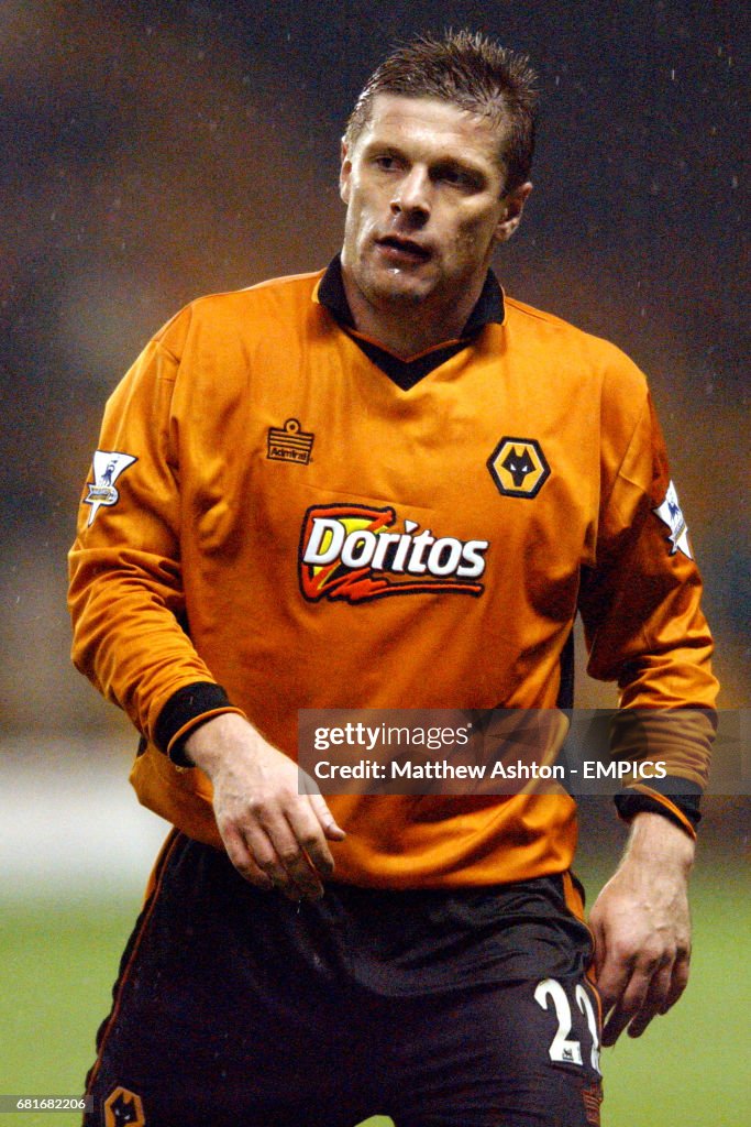 Soccer - Carling Cup - Third Round - Wolverhampton Wanderers v Burnley
