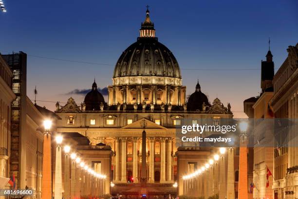 rome, st peter basilica - religioni e filosofie photos et images de collection