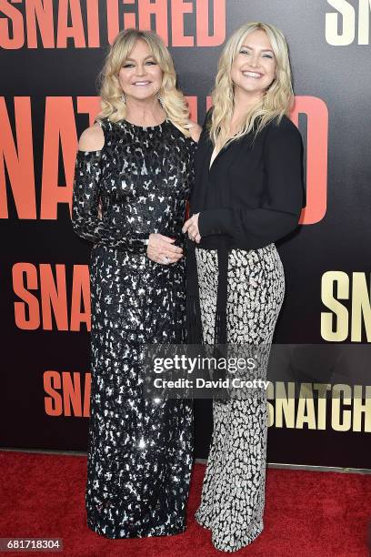 Goldie Hawn and Kate Hudson attend the Premiere Of 20th Century Fox's "Snatched" at Regency Village Theatre on May 10, 2017 in Westwood, California.