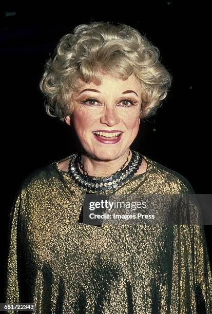 Phyllis Diller Photos and Premium High Res Pictures - Getty Images