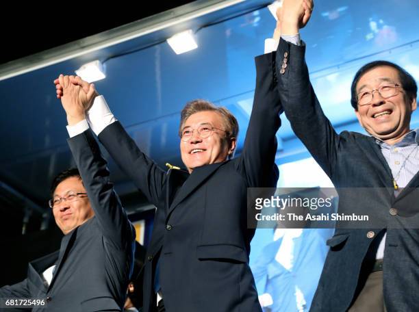 Moon Jae-in, the president-elect, celebrates after his victory was confirmed on the presidential election on May 9, 2017 in Seoul, South Korea. The...