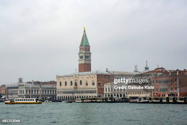 scenery of venice - ヨーロッパ fotografías e imágenes de stock