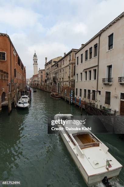 the scenery of venice - 小型船舶 - fotografias e filmes do acervo