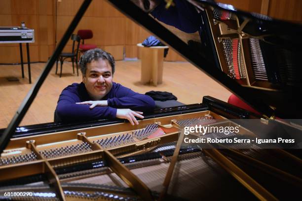 Russian musician Arcadi Volodos have reheasal before to perform his concert for Bologna Festival at Auditorium Manzoni on May 9, 2017 in Bologna,...