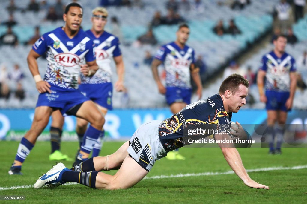 NRL Rd 10 - Bulldogs v Cowboys