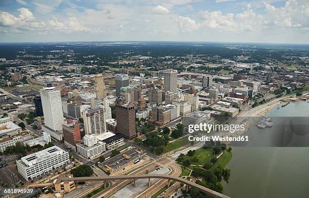 usa, tennessee, aerial photograph of downtown memphis and the mississippi river - memphis - tennessee ストックフォトと画像