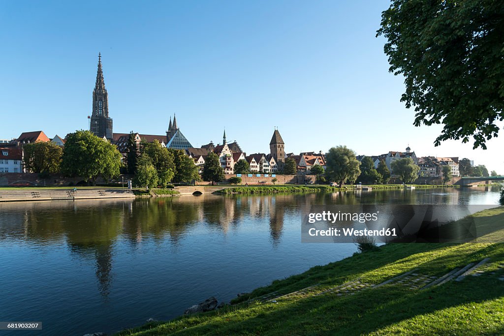 Germany, Ulm, view to the city with Danube River in the foreground