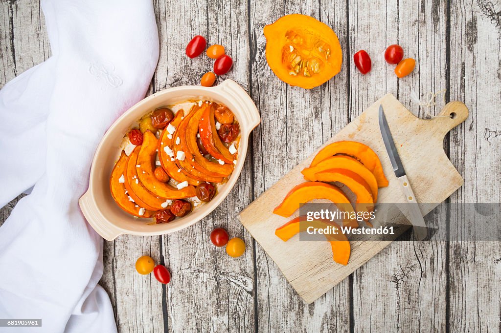 Pumpkin gratin with tomato and feta cheese