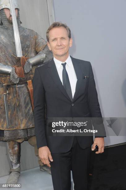 Actor Con Roche 128 Roche Bros Stock Photos, High-Res Pictures, and Images - Getty Images