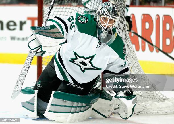 Goaltender Anders Lindback of the Dallas Stars warms up before the game against the Chicago Blackhawks at the United Center on November 16, 2014 in...