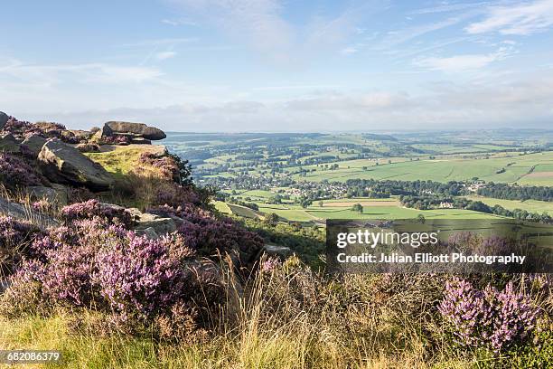 baslow edge in the peak district national park. - baslow stock pictures, royalty-free photos & images