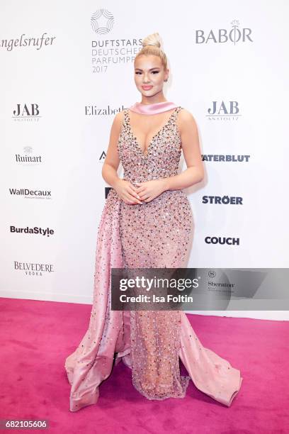 Youtuber Shirin David attends the Duftstars at Kraftwerk Mitte on May 11, 2017 in Berlin, Germany.