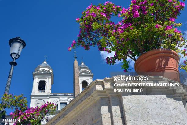 fraternita'monastica della sorelle di gerusalemme and obelisco sallustiano  from spanish steps, rome, italy - gerusalemme imagens e fotografias de stock